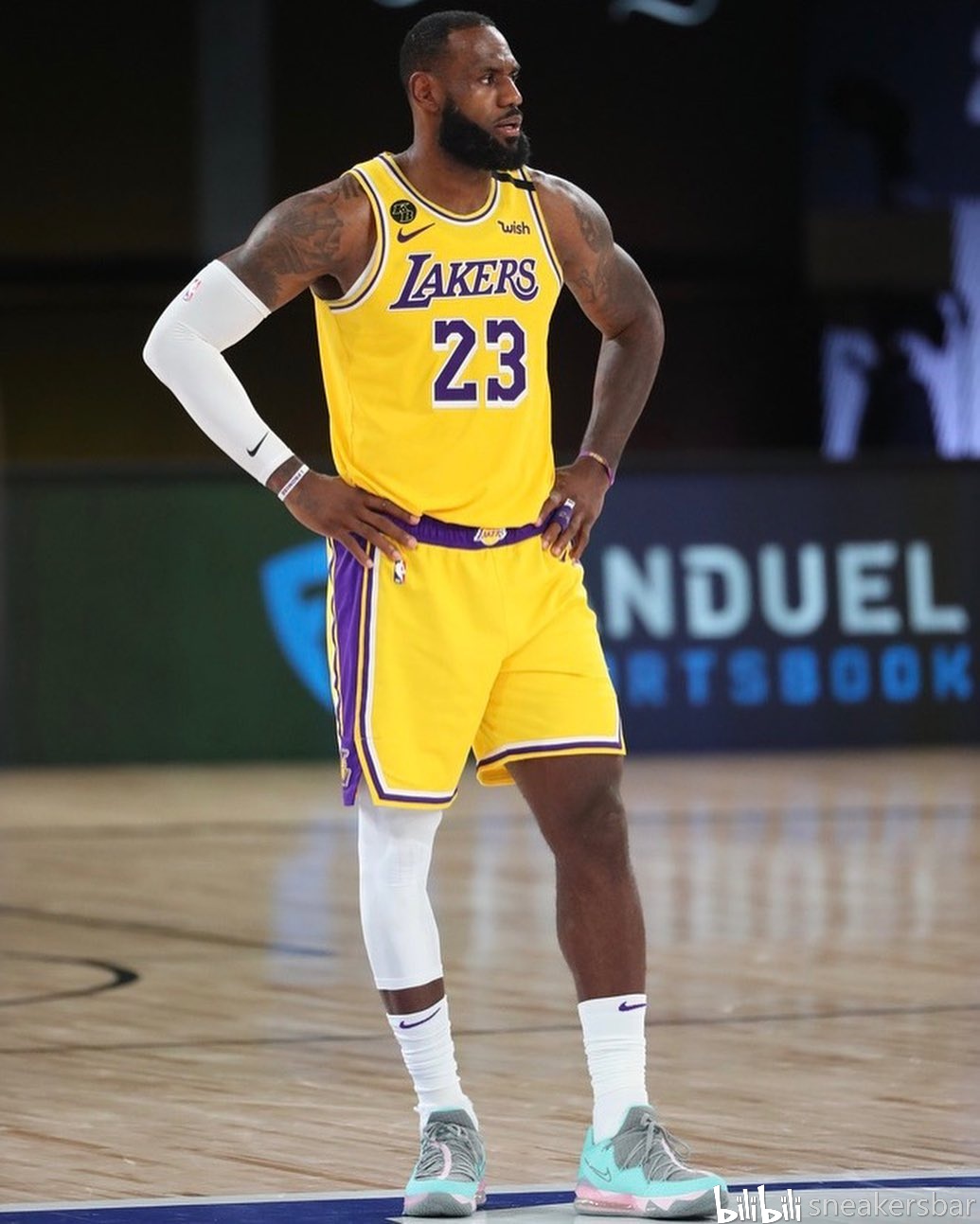 我们可以看 我们可以看