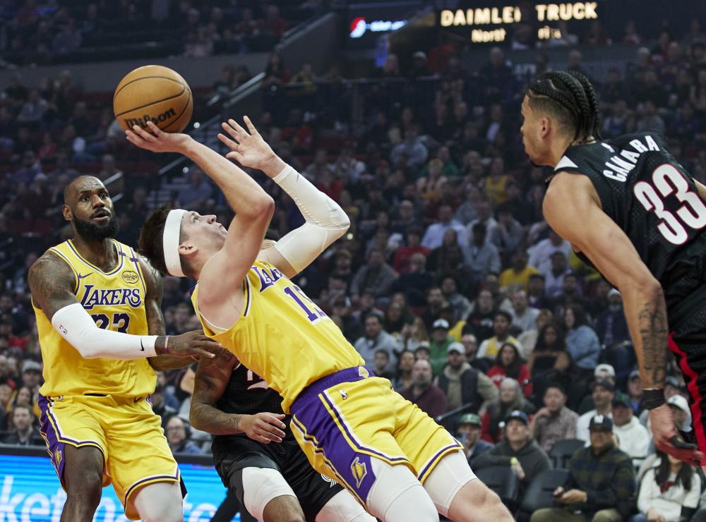 容易陷入被 容易陷入被