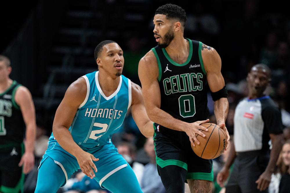 两支球队在 两支球队在